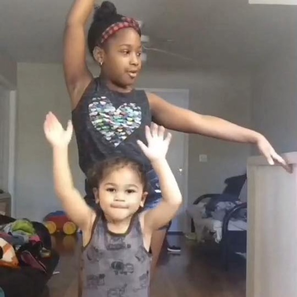 Meet your Posher, Crystal - Picture 1 of 1